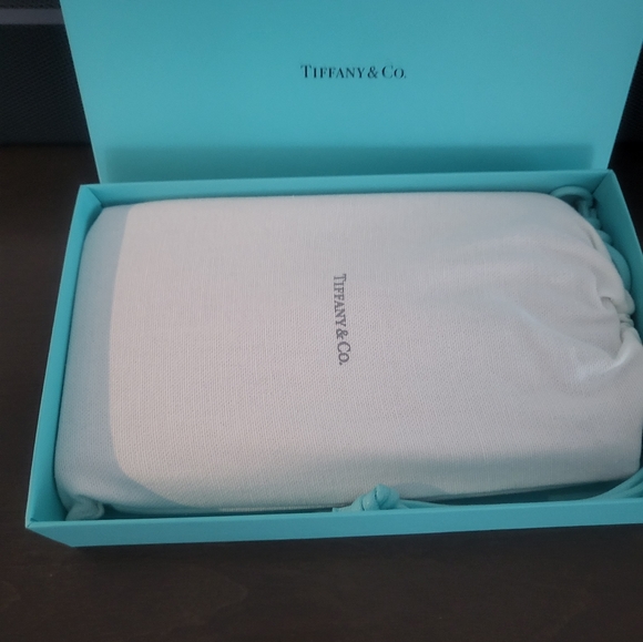 Tiffany Large Zip Wallet - Picture 1 of 5